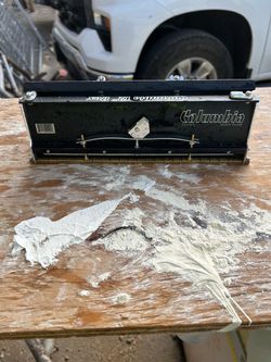 Columbia Flat Box 12"