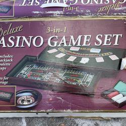 Wooden Casino Game Set 3n1
