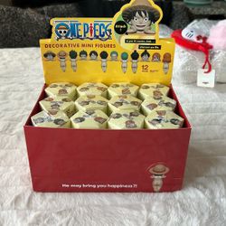 One Piece Hipster Decorative Figurine 