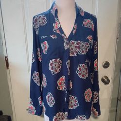 Express Portofio Womens Floral Shirt Size SP.  Blue Pockets Collared Office