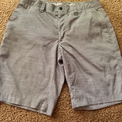 Men’s sz 32 callaway golf shorts