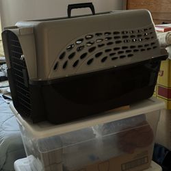 Excellent, Durable Pet Carrier For Smaller Animals