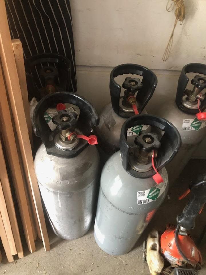 Co2 Tanks X5 . 20lb $300 For Al Or 1 For $75