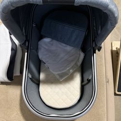 UppaBaby Bassinet V2