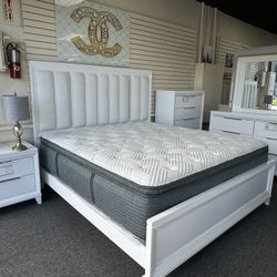 Bedroom Set In Stock. 🚚WE DELIVER🚚