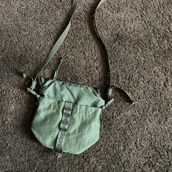 Supreme Neck Pouch
