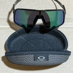 OAKLEY Sunglasses 