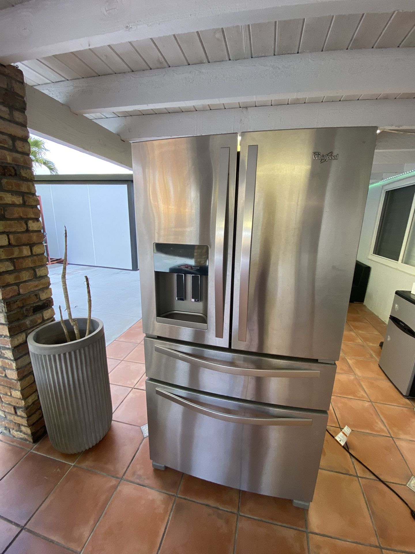 whirlpool Refrigerator