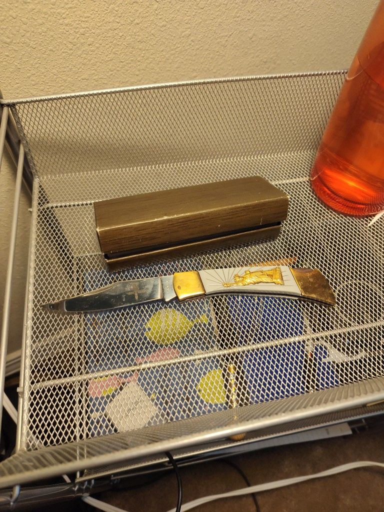 '80s Pocket Knife Statue Of Liberty