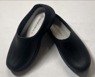 Nurse slip on shoes
