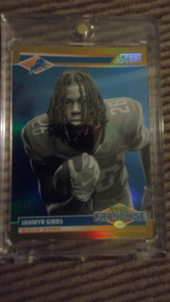 Jahmyr Gibbs Numbered Card