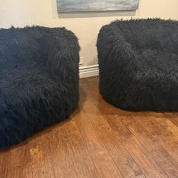 Noir Set of Fuzzy Oversized Chairs 