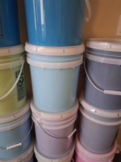 5 Gallon Buckets of Laundry Detergent