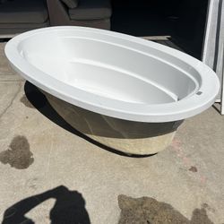 Lasco  Bathware Tub/Spa 