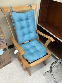 Rocking Chair 