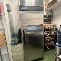 Commercial Single Door Reach In Freezer 