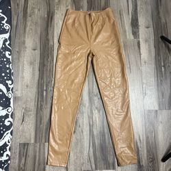 Abercrombie & Fitch Vegan Leather Pull On Leggings in Camel Tan Size Small Long