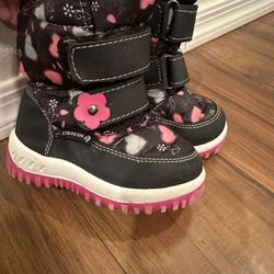 Toddler Girls Snow Boots ! Size 5