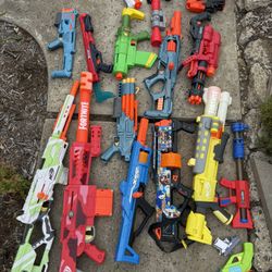 A lot Of Nerf Guns 
