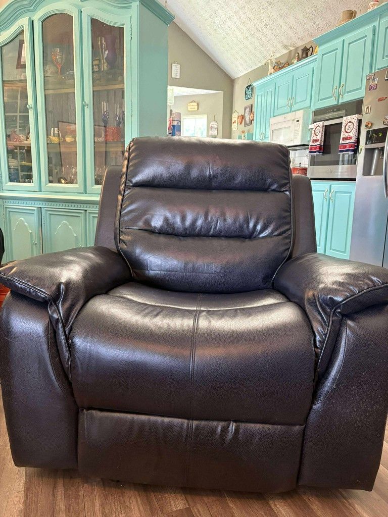 Large Black Recliner