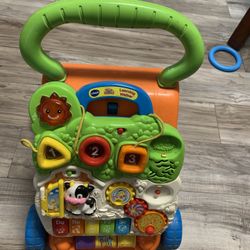 V-TECH INFANT/TODDLER LEARNING WALKER
