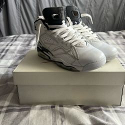 Size 7y Jordans