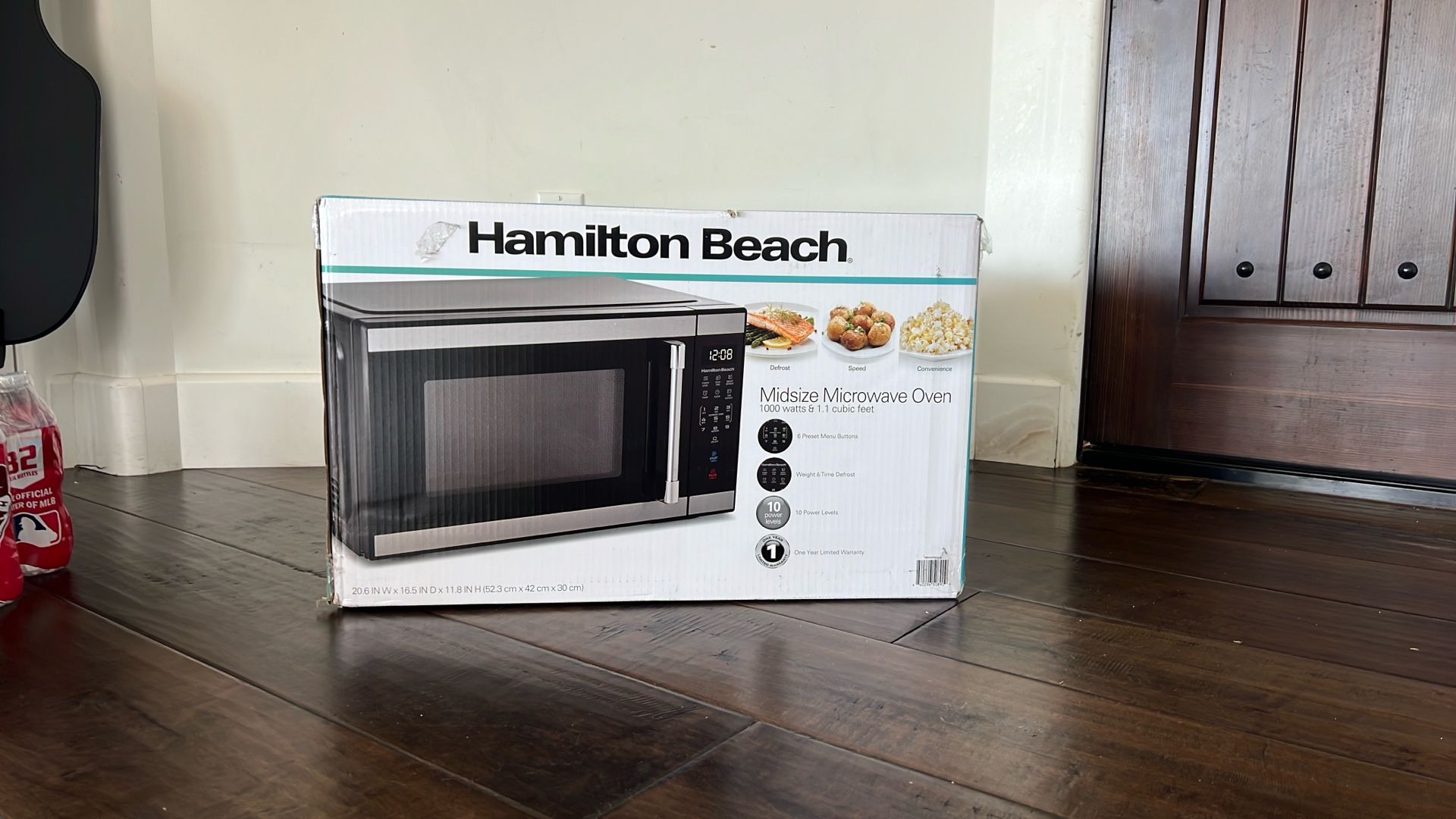 New Hamilton Beach Microwave Oven