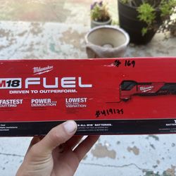 Milwaukee M18 Fuel Oscillating Multi Tool