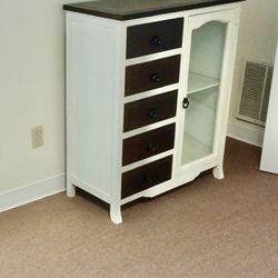 Wood-glass cabinet