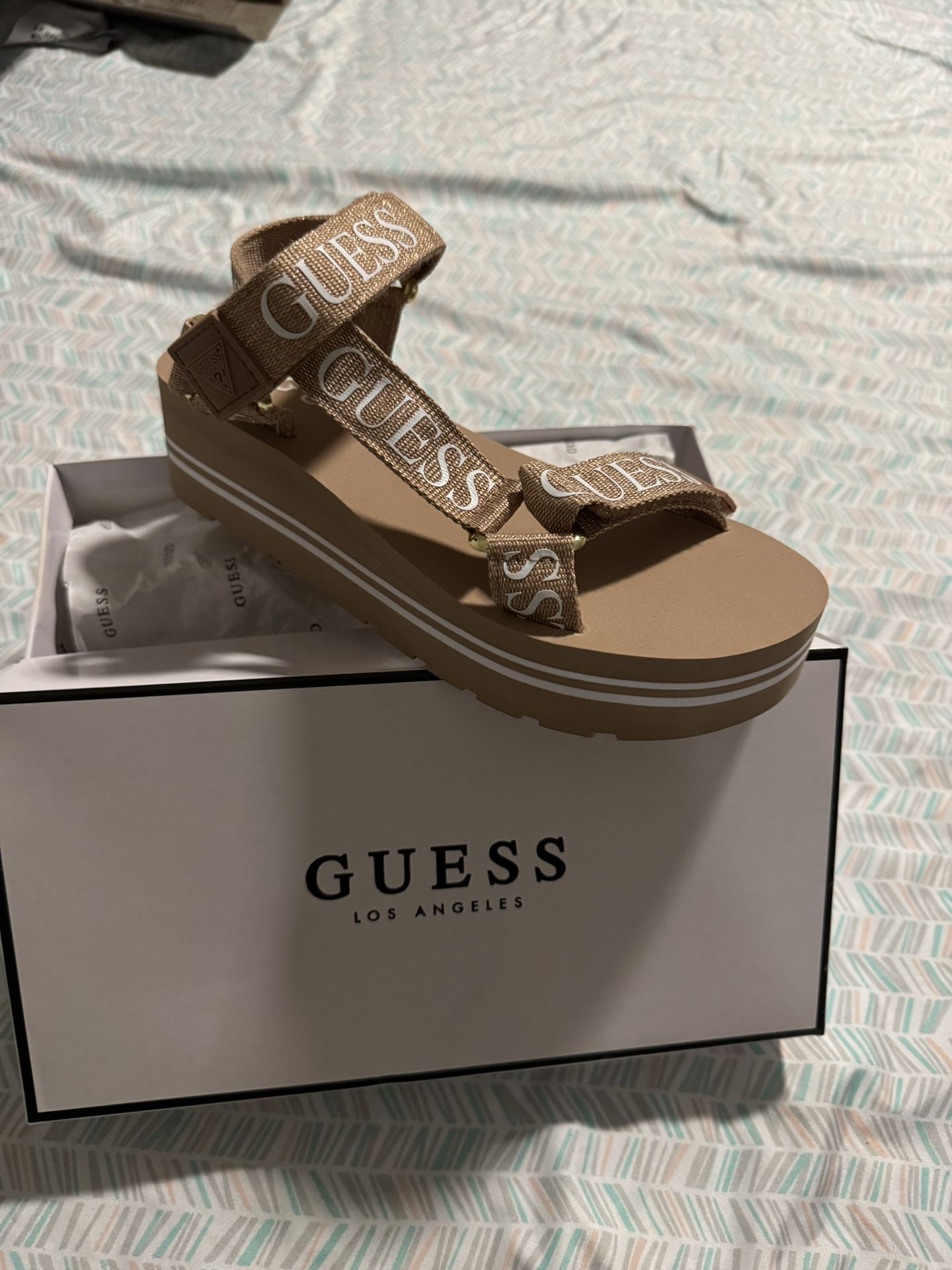 Guess Sandles