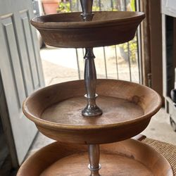 Wood Cupcake Holder 