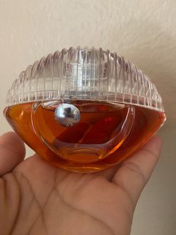 Women perfume