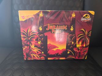 Hot Wheels Exclusive 30th Anniversary Jurassic Park Jeep Wrangler & Dr. Malcolm