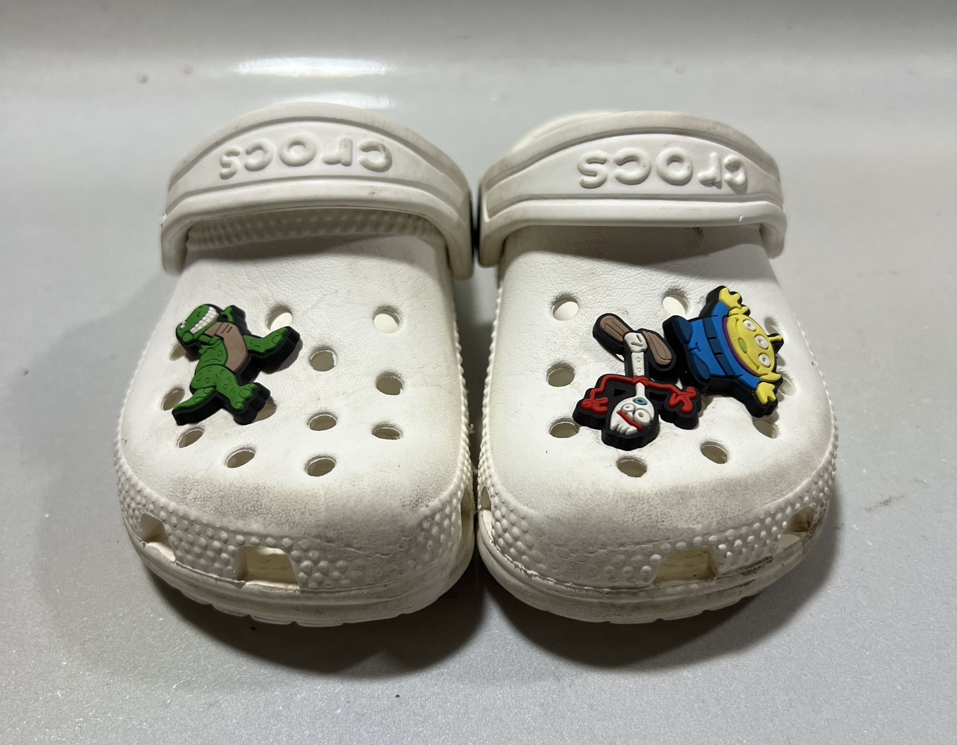 Crocs Classic Clog Toddler Size 6C White Beach Walking Outdoor Slip On Sandals