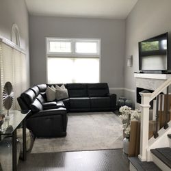 Sectional , Three Recliners 