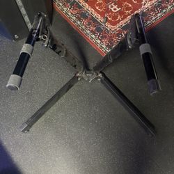 Ultimate Support V-Stand Pro Keyboard Stand