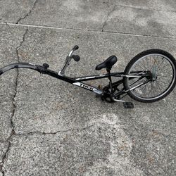 TREK Tag Along, Kids Trail-A-Long Bike Trailer WITH HITCH