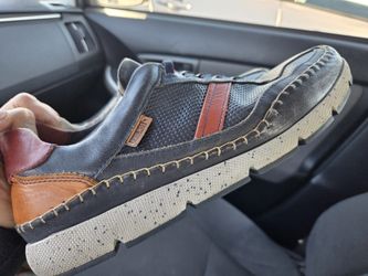 Pikolinos
Men's Fuencarral Perforated Leather Sneakers Size 10 Used In Good Condition No Box Pickup Only