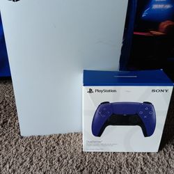 Playstation 5 w/ Controller 