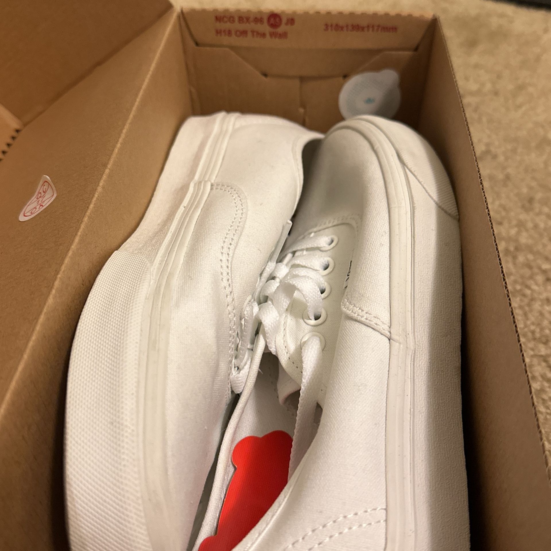 white vans Authentic 