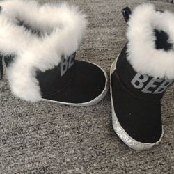 New bebe Toddler Snow Boots/Crib Shoes. Size 4 Months In Original Box. Box Is In Fair Shape