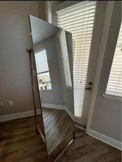 Standing Mirror 6ft tall.