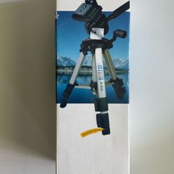 Cosmo Lightweight Digital camera Tripod MO33G