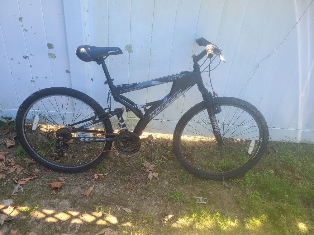 Hyper Havoc Aluminum 21 Speed Mountain Bike
