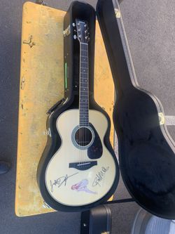 Yamaha LJ16 Acoustic Electric Guitar with hard case!