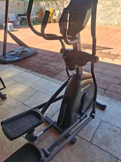 WORKING OUT MACHINE