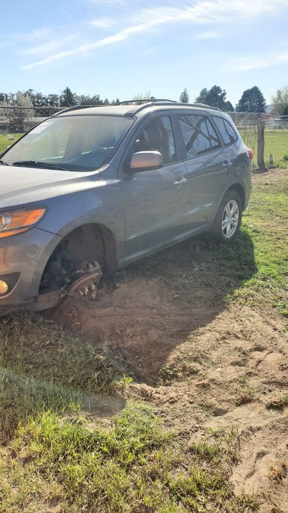 Parting Out Hyundai Santa Fe 2010, 3.5 V6 FWD