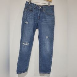 LEVIS 501 Tapered medium wash button fly distressed size w25 l28 