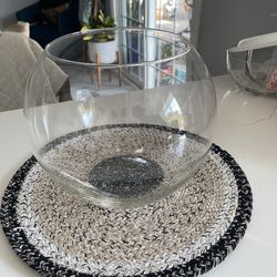 Round glass bowl