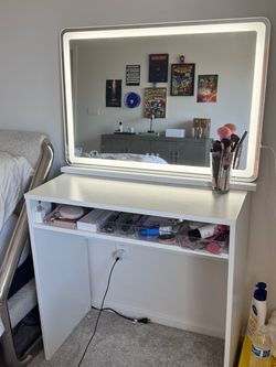 Ikea torald white desk+ vanity mirror with lights adjustable brightness with different mode